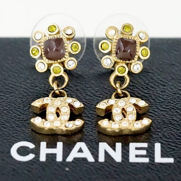 CHANEL CC Logos Gripoix Stones Rhineston Flower Stud Earrings Gold Tone 05P Auth
